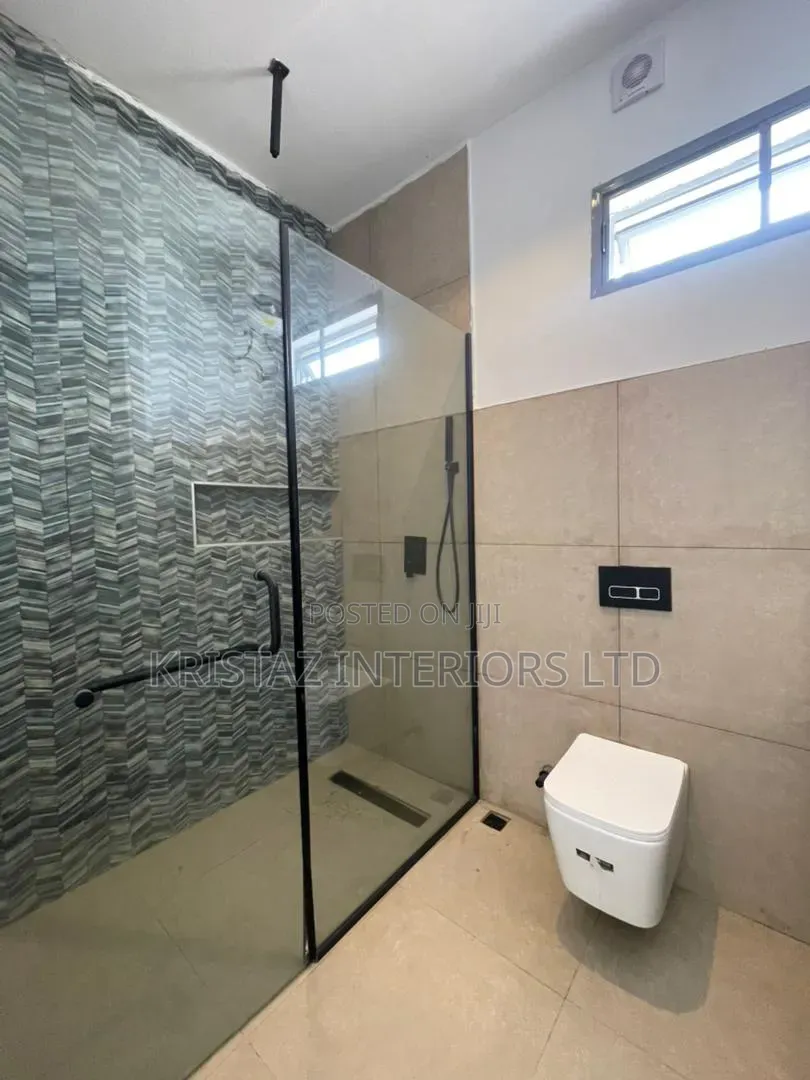 4bdrm Townhouse/Terrace in Lekki Phase 1 for sale