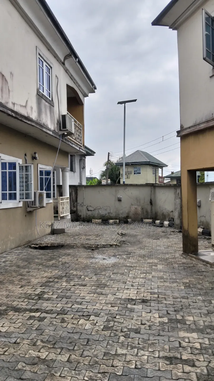 4bdrm Duplex in Stadium Road , Port, Obio-Akpor for sale