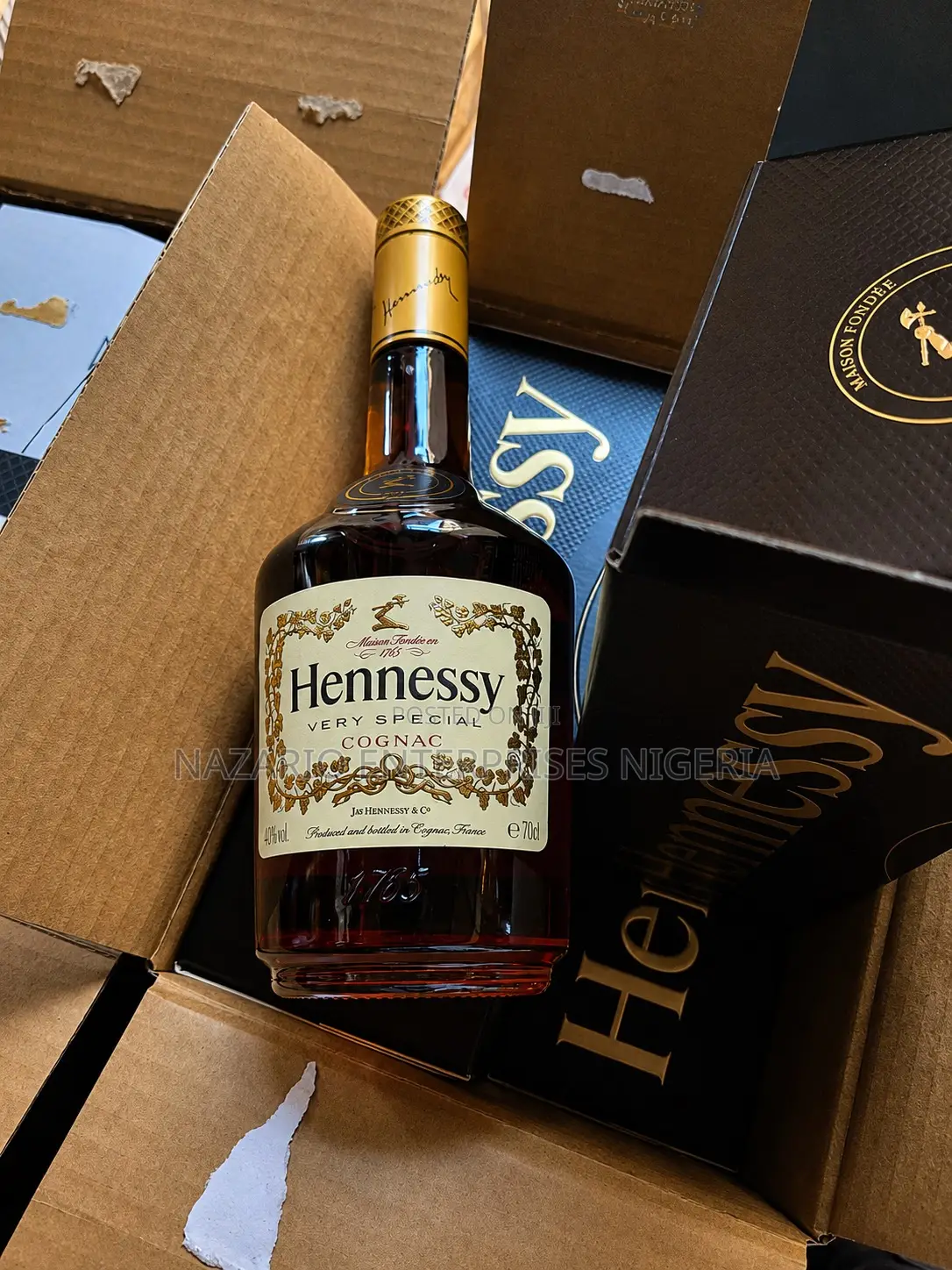 Hennessy Vs(Original) by 12 Bottles