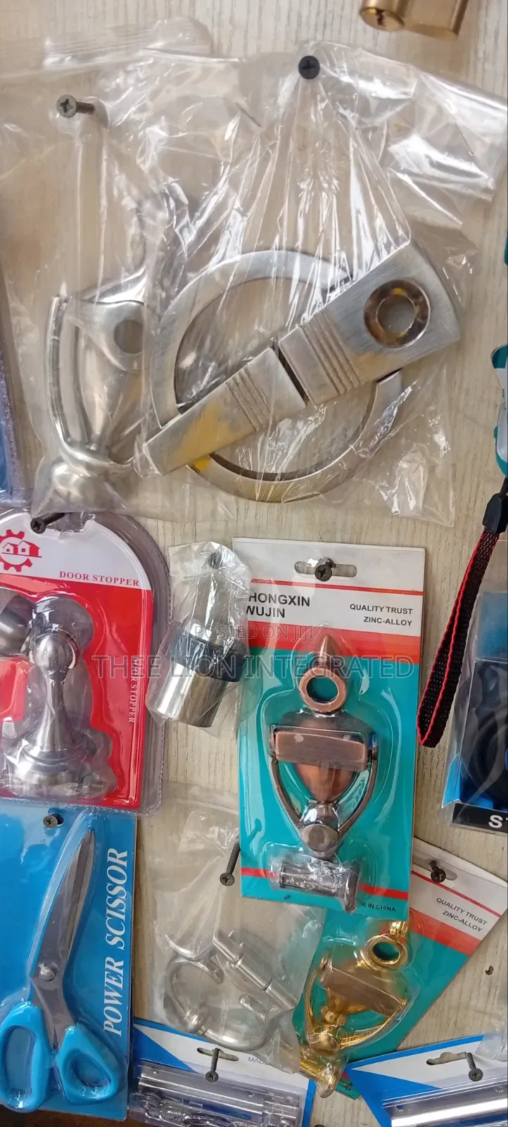 Heavy Duty Door Knocker With Built-in Door Viewer