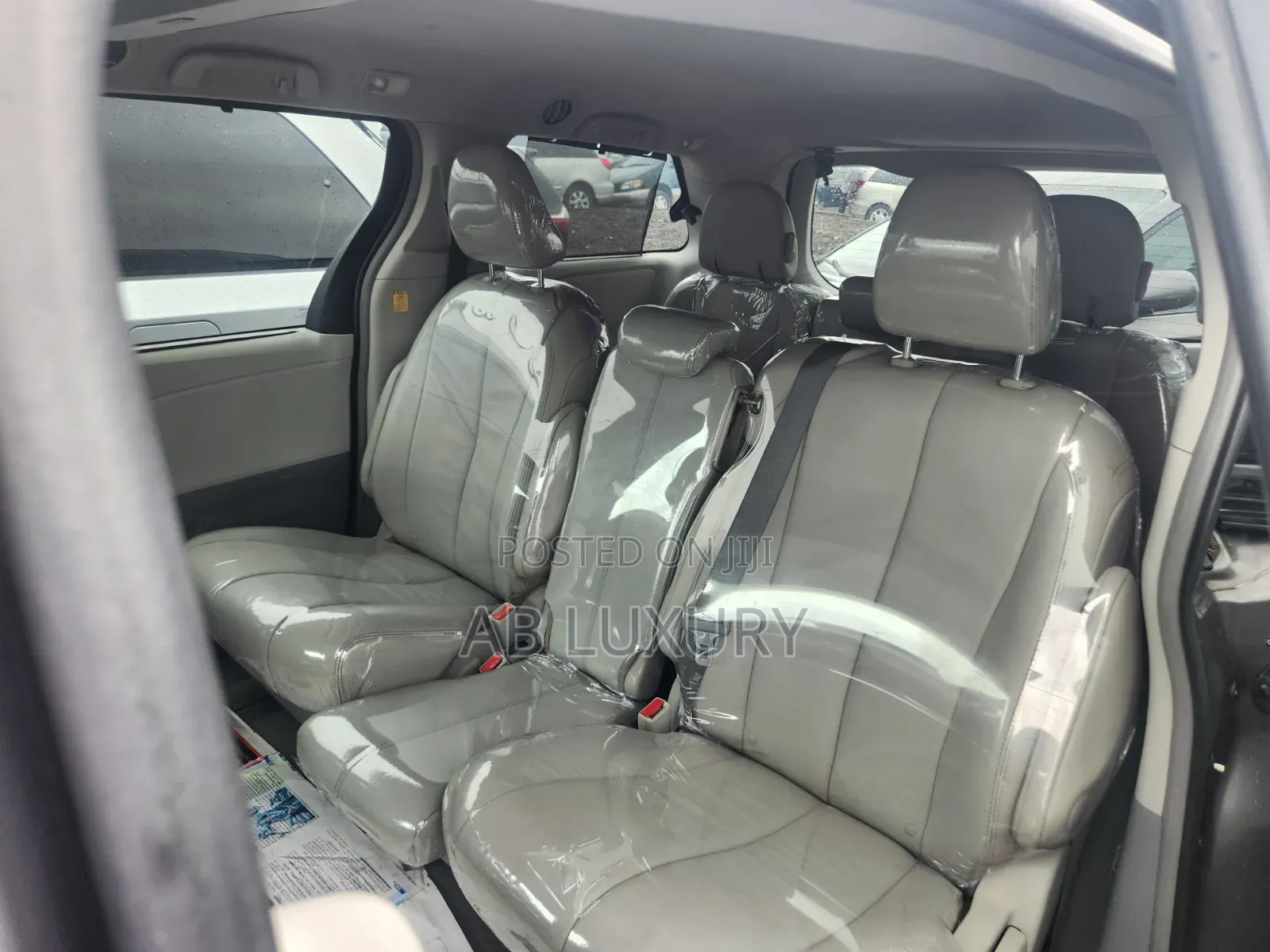 Toyota Sienna XLE 7 Passenger 2012 Gray