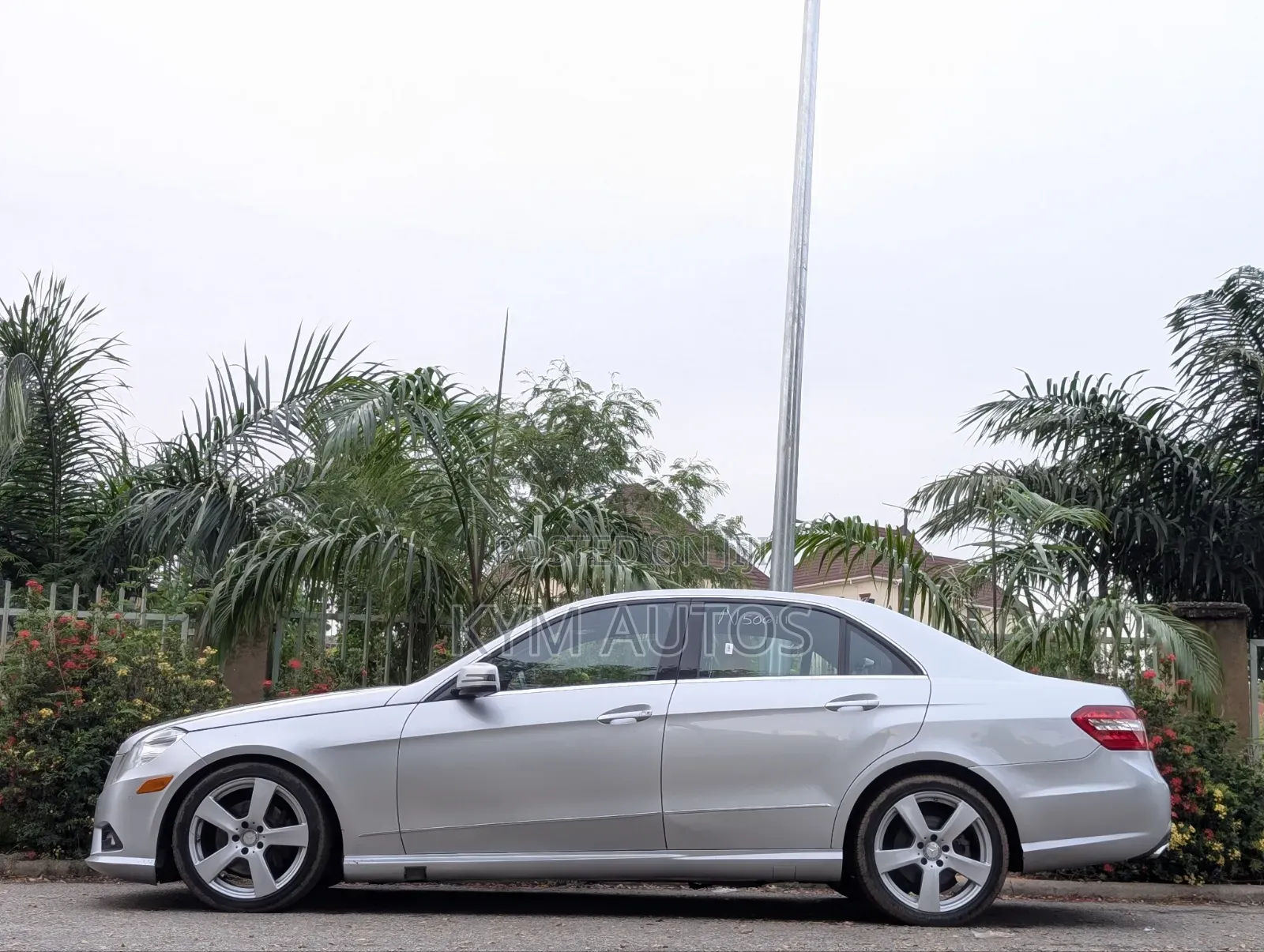 Mercedes-Benz E350 2011 Silver