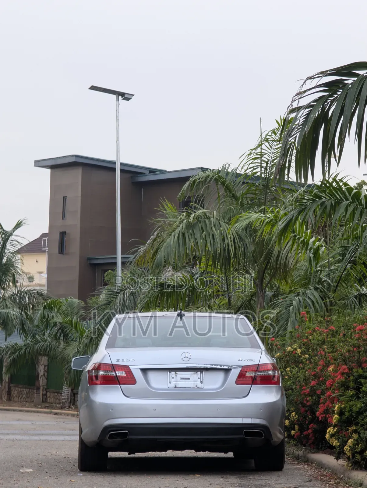 Mercedes-Benz E350 2011 Silver