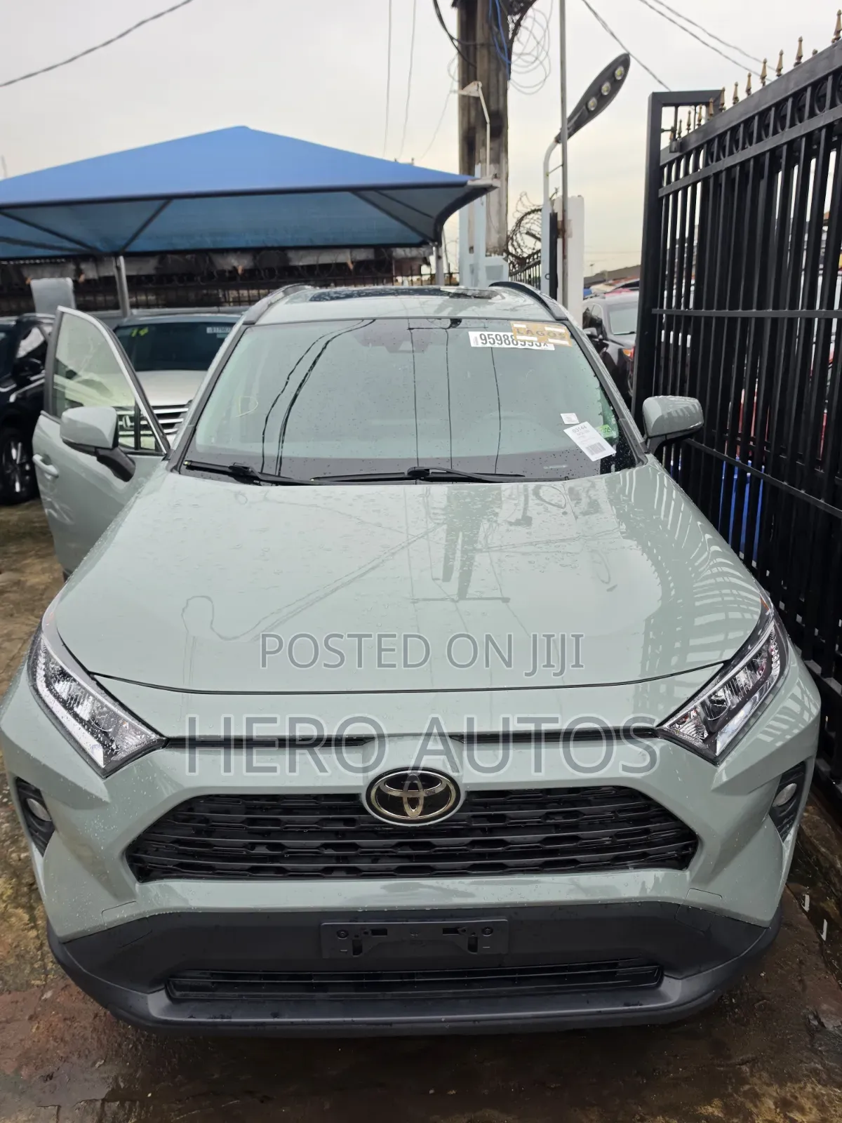 Toyota RAV4 2022 Green