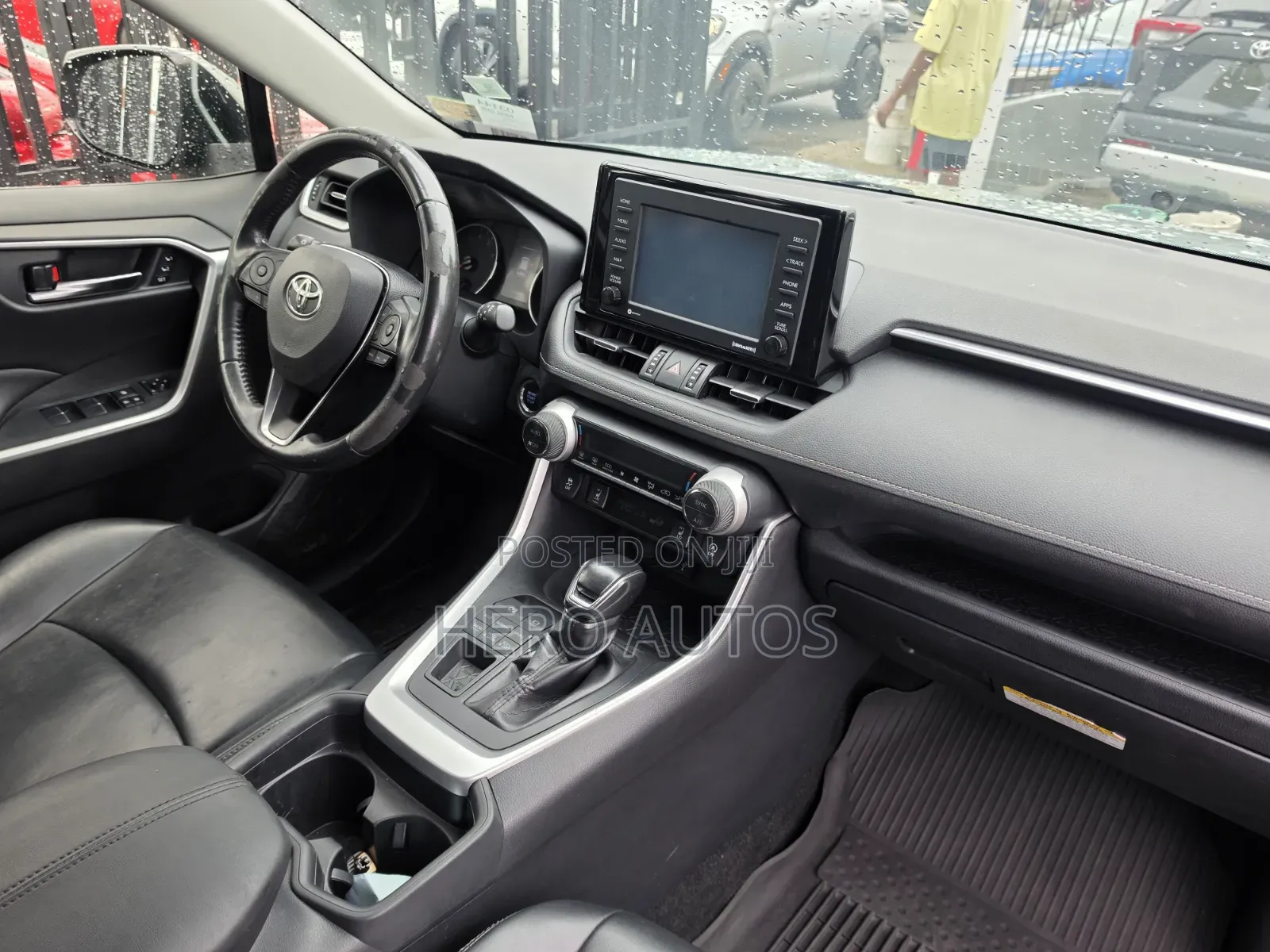 Toyota RAV4 2022 Green