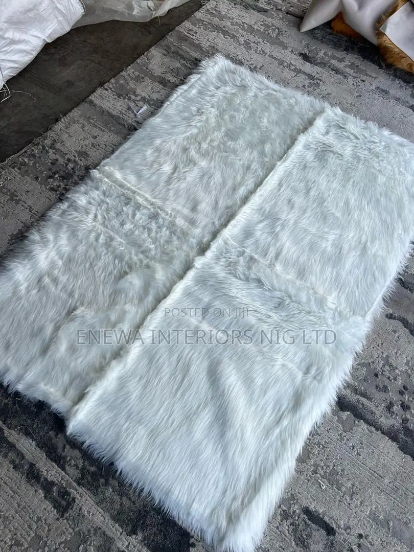 White Color Quality Turkish Fur Rug