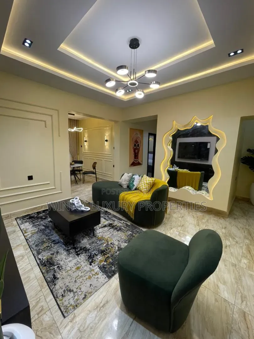 5bdrm Duplex in Pyakasa for sale