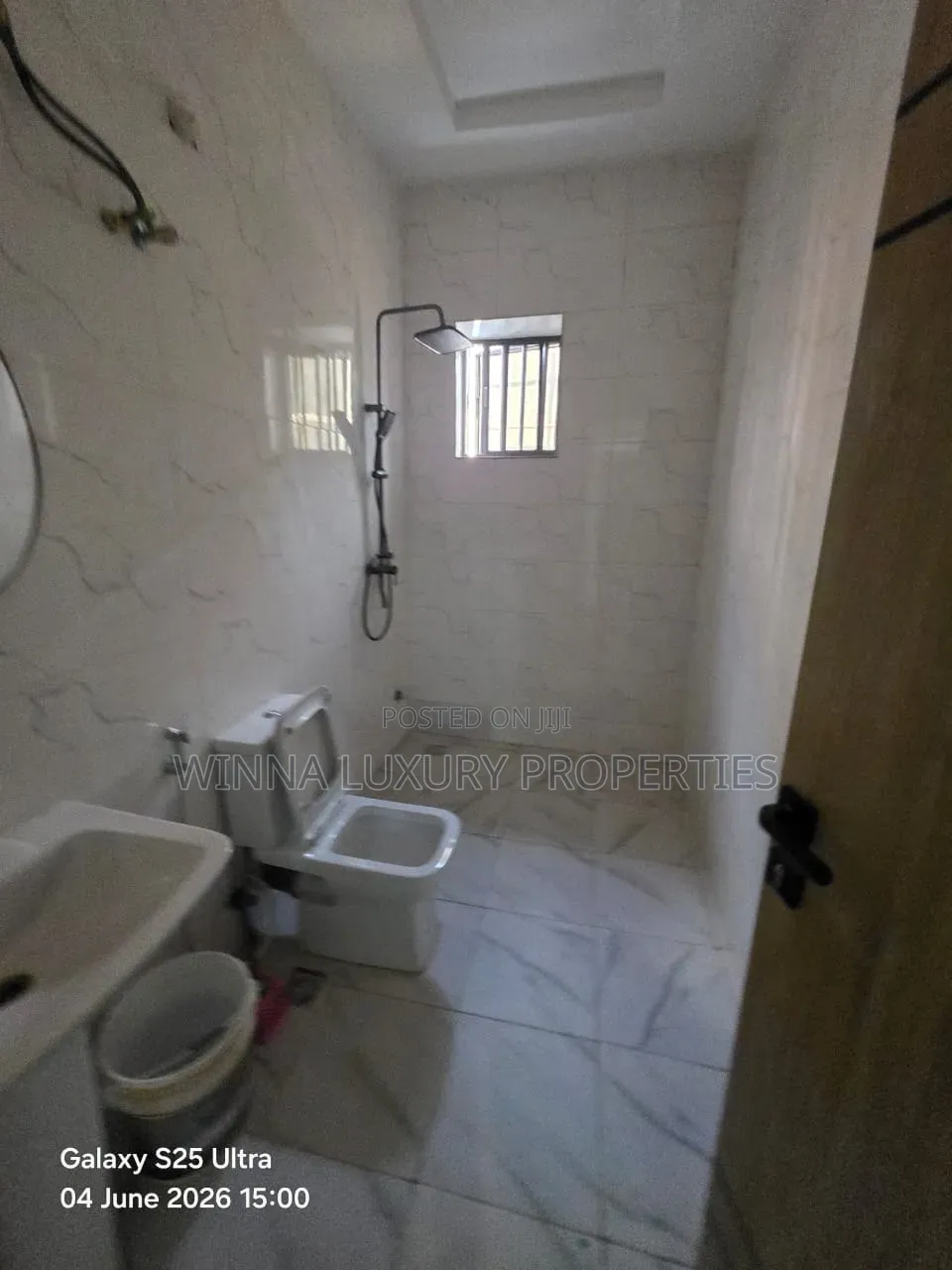 5bdrm Duplex in Pyakasa for sale