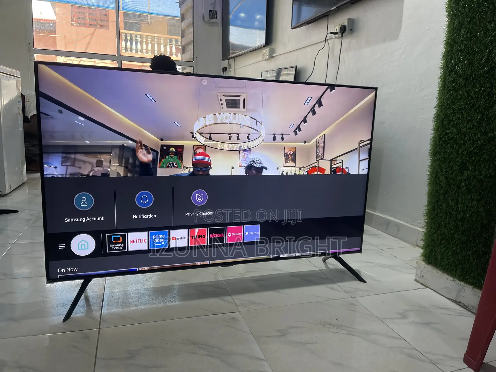 Samsung 50” Crystal Uhd Smart Tv