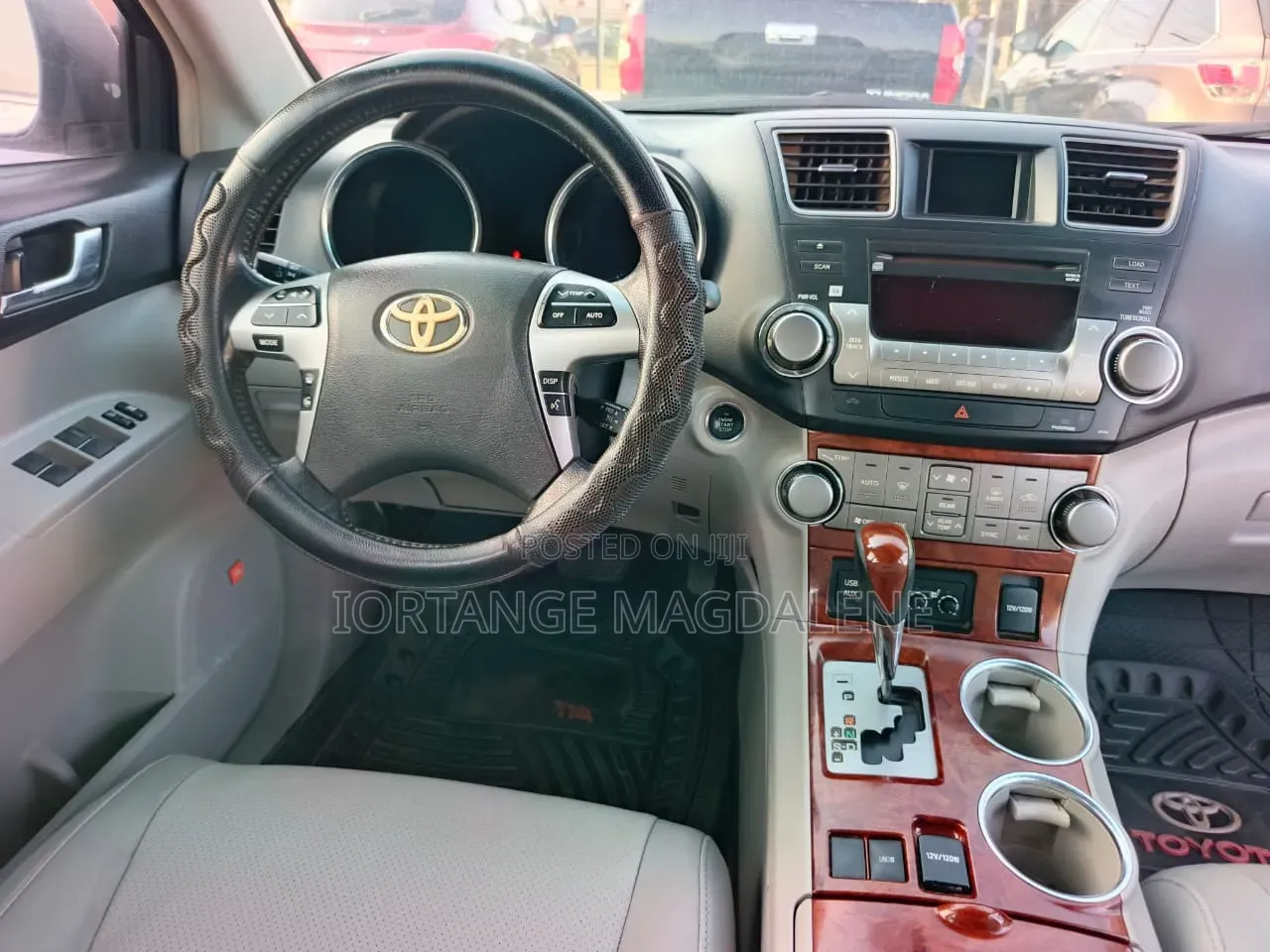 Toyota Highlander 2012 Silver