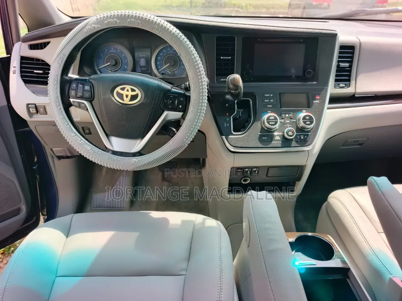 Toyota Sienna 2015 Blue