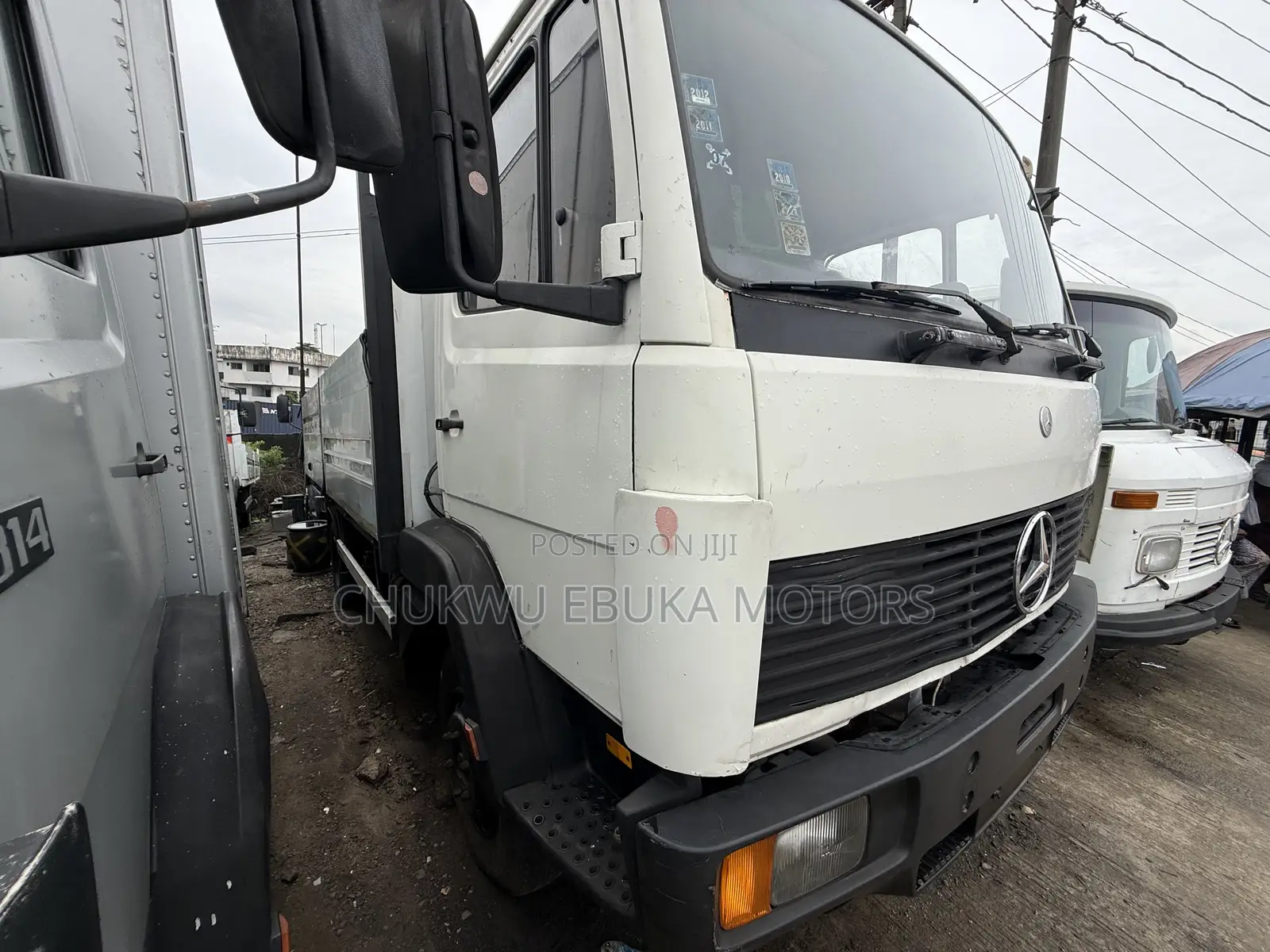 Mercedes Benz 814 White Colour New Arrival
