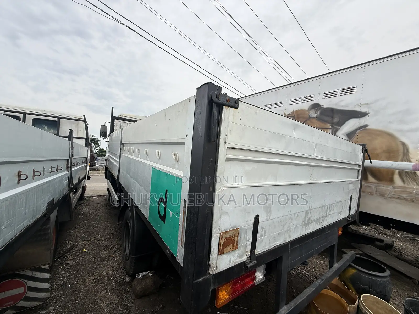 Mercedes Benz 814 White Colour New Arrival