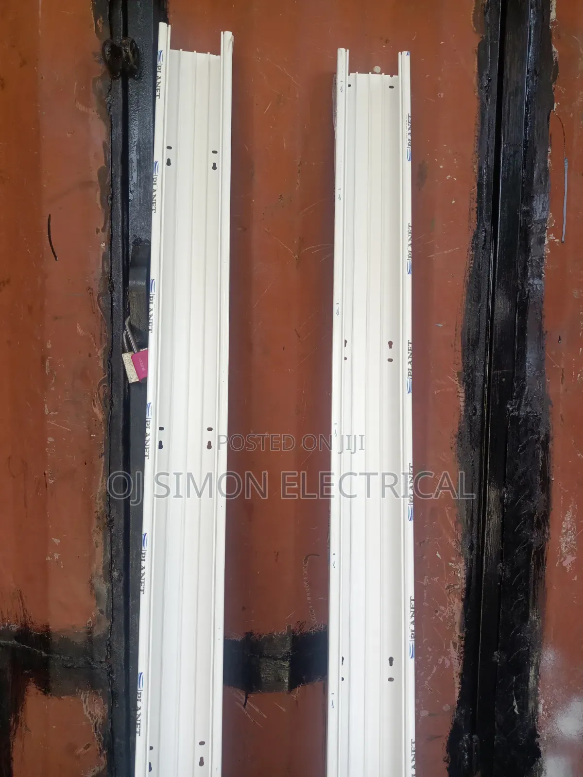 50mmx100mm Trunking Full Length