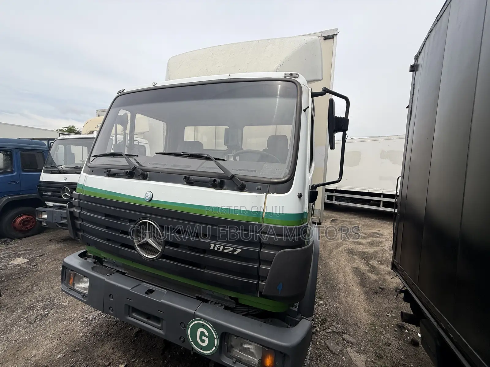 1827 Mercedes Benz Green