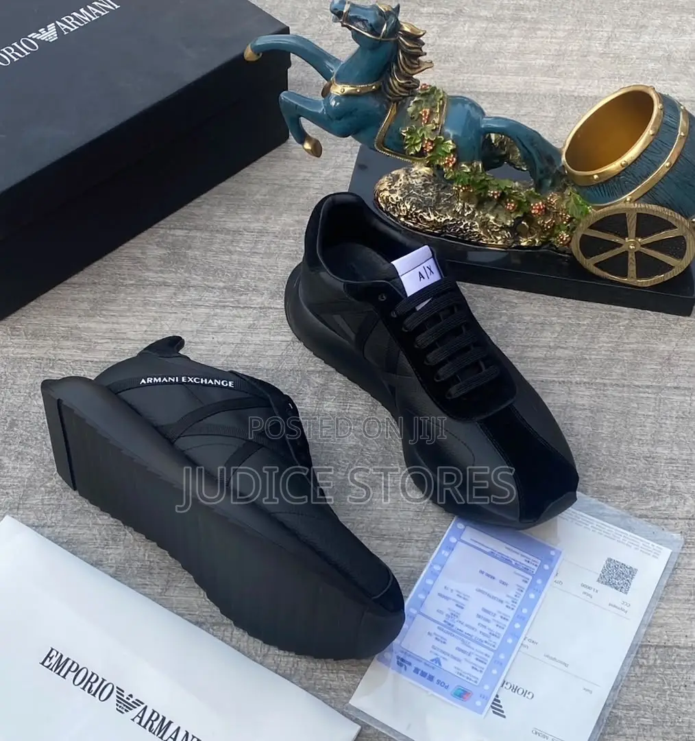Quality Luxury Emporio Armani Sneakers