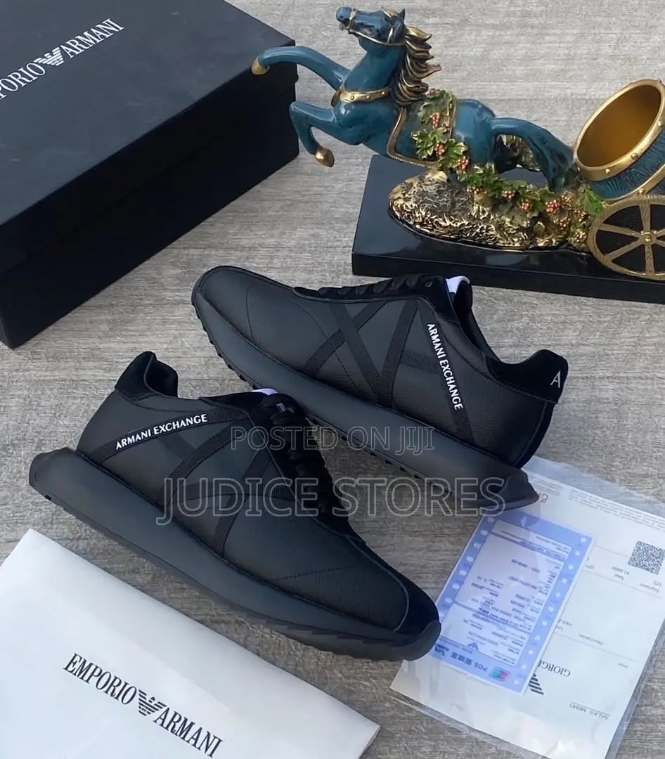 Quality Luxury Emporio Armani Sneakers