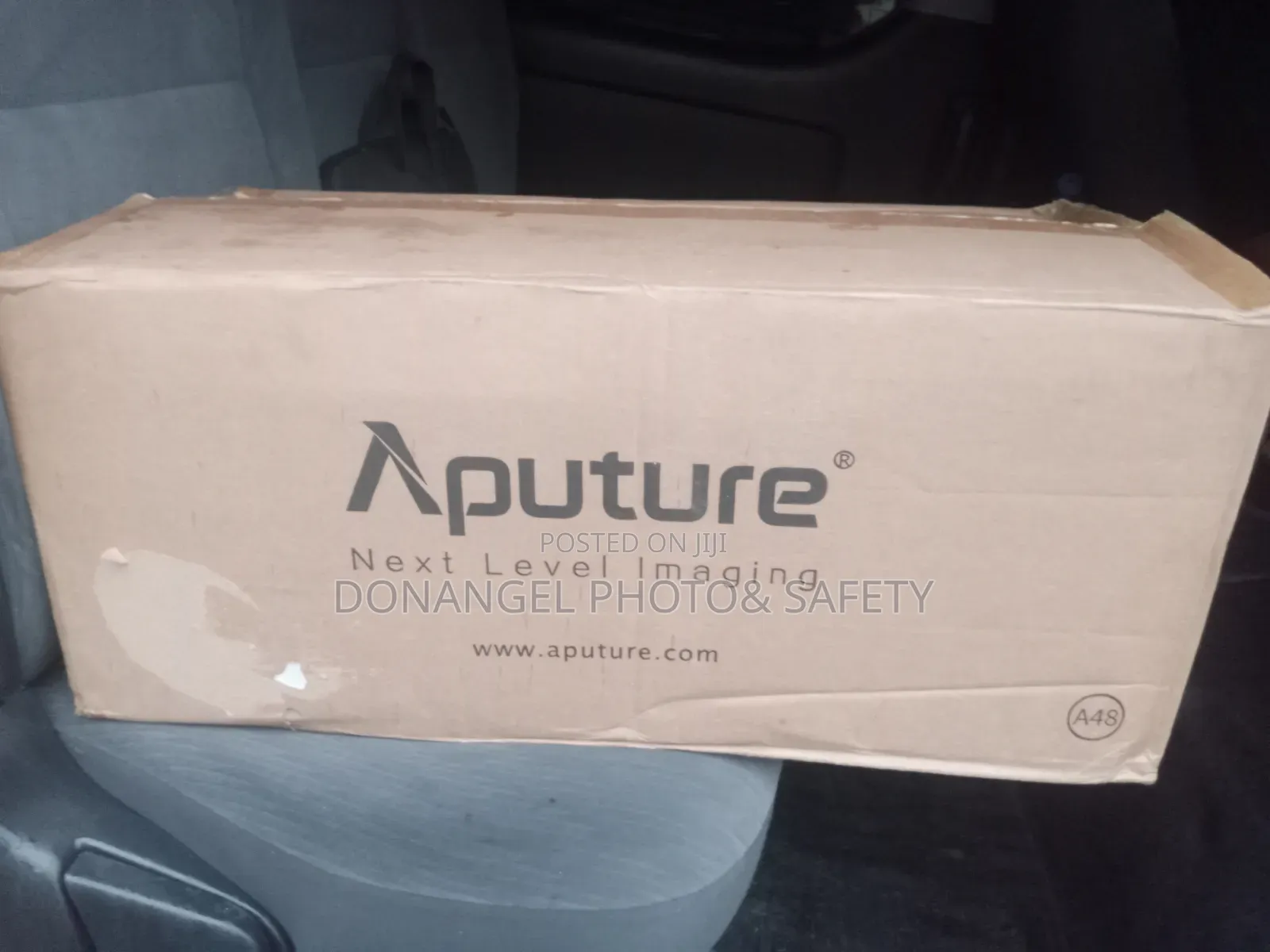 Aputure Light Storm C300d Mark-Ll Light