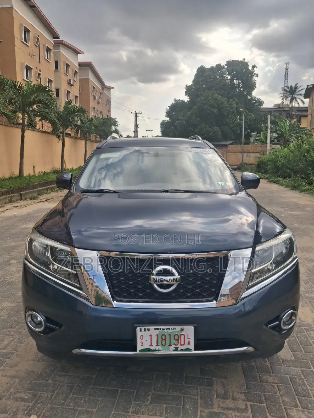 Nissan Pathfinder 2015 Blue