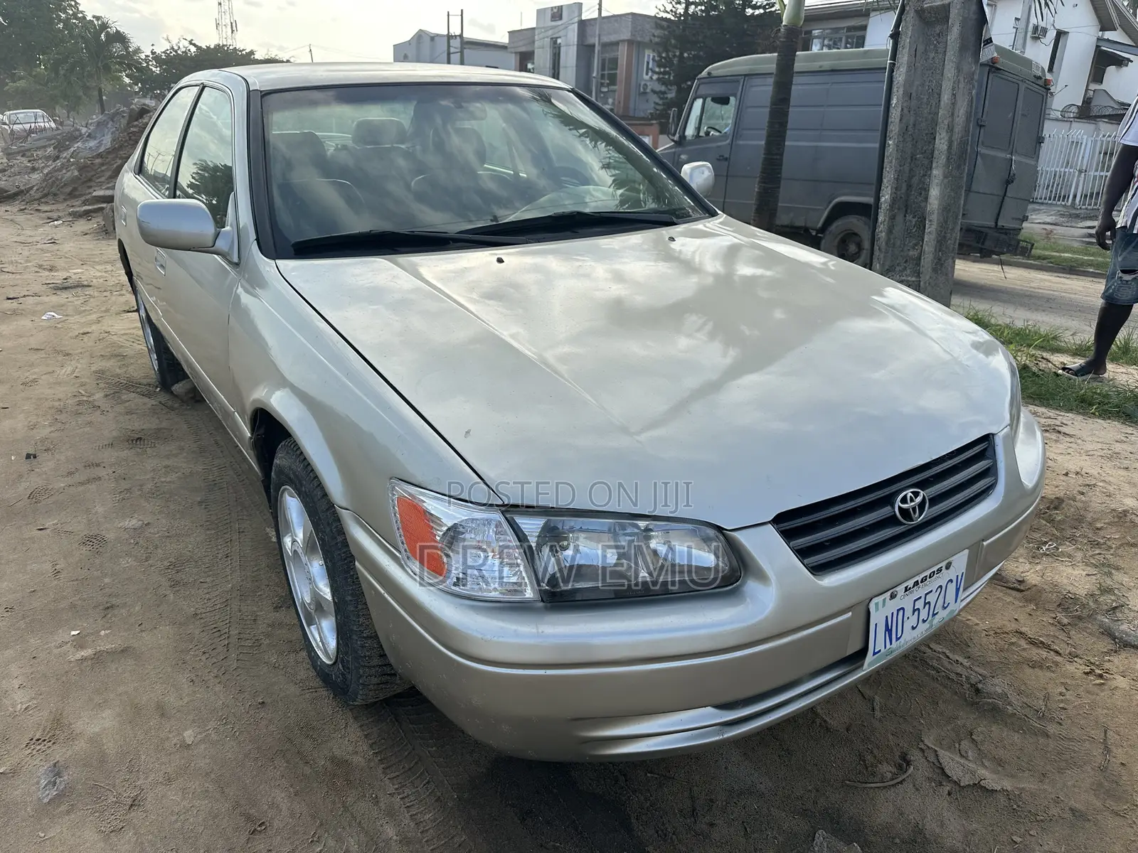 Toyota Camry LE 4dr Sedan (2.2L 4cyl 4A) 2001 Silver