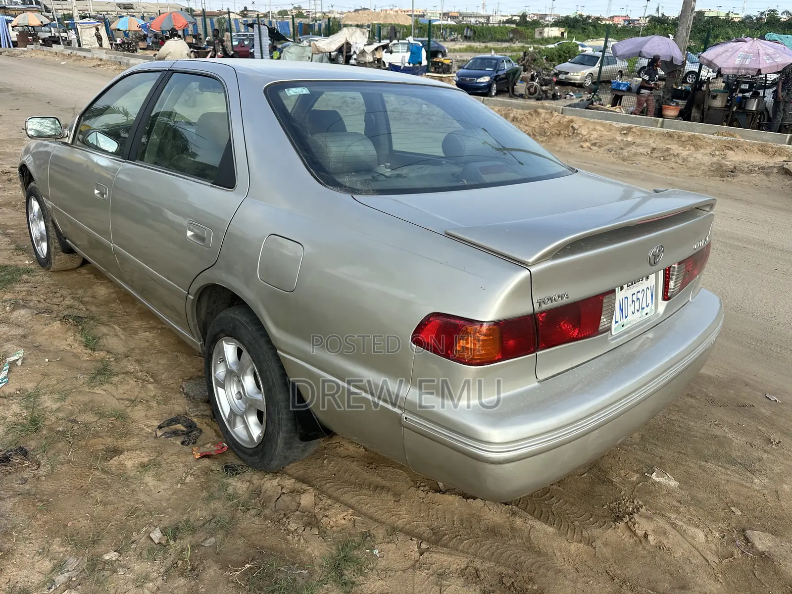 Toyota Camry LE 4dr Sedan (2.2L 4cyl 4A) 2001 Silver