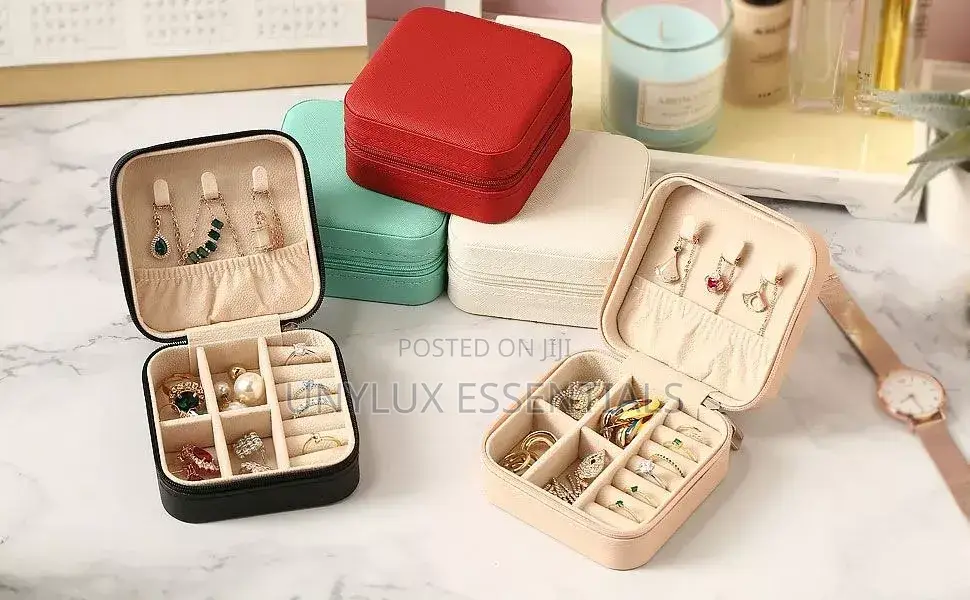 Mini Square Jewelry Box With Zip