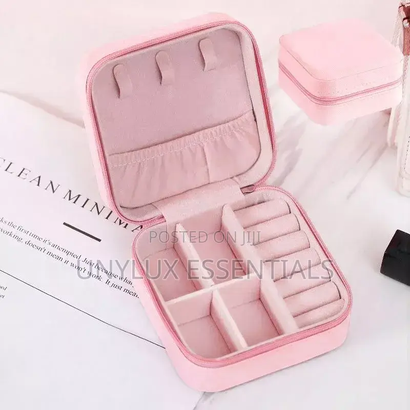 Mini Square Jewelry Box With Zip