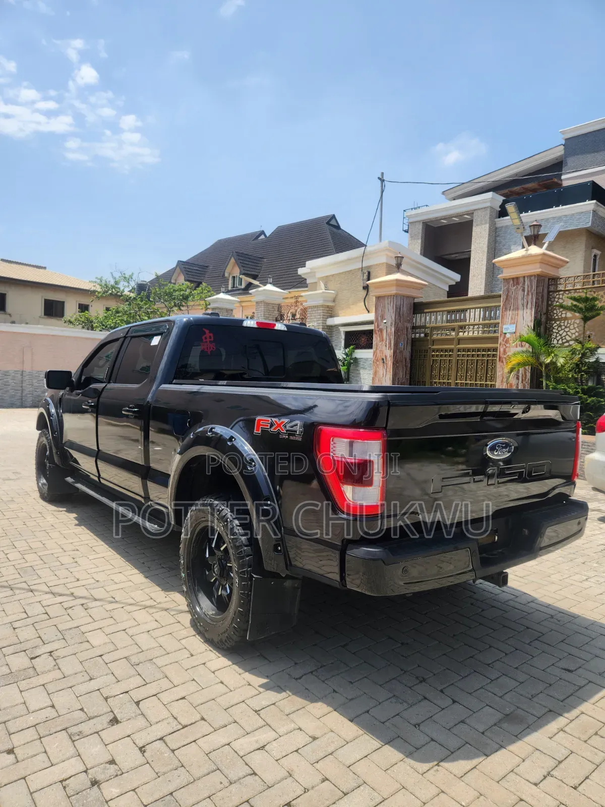 Ford F-150 2022 Black