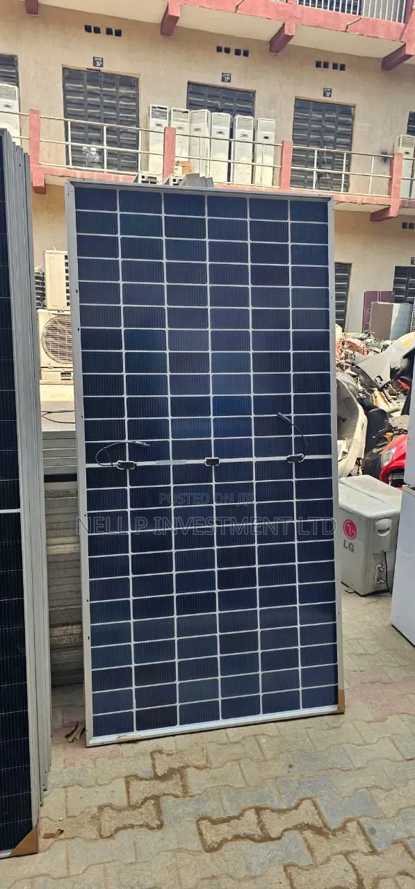 Canadian Used by Facial Solar Panel 650 W