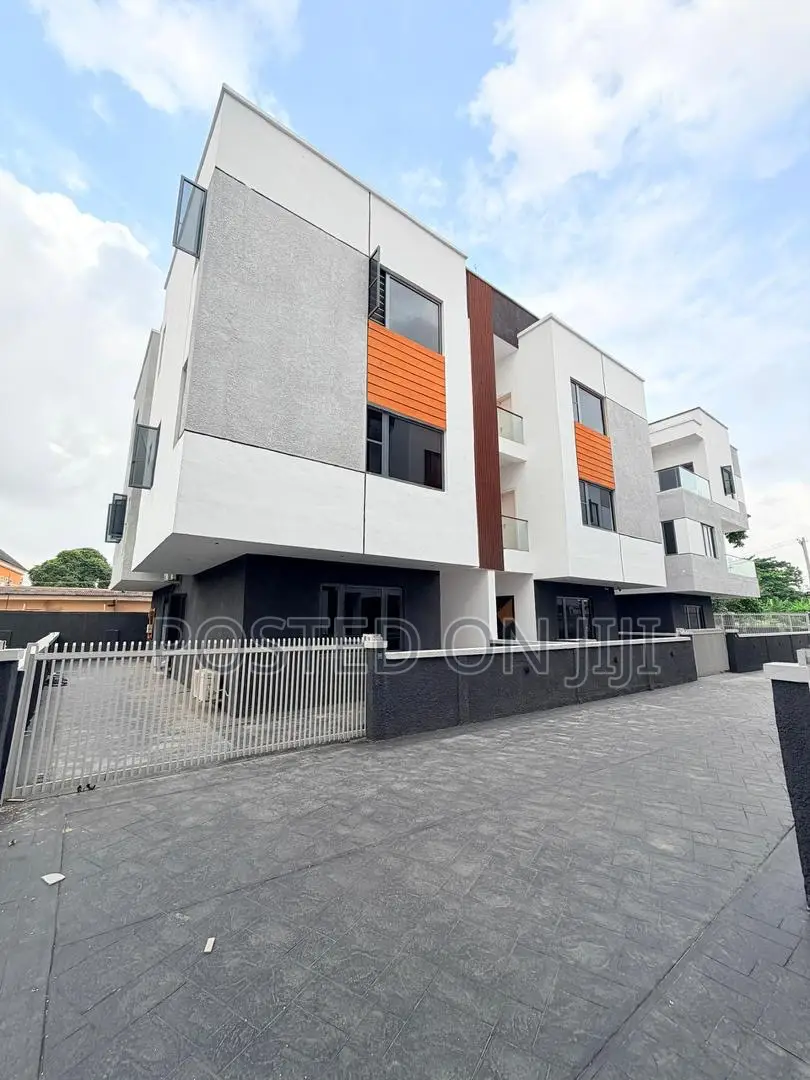 4bdrm Duplex in Ikeja, Adeniyi Jones for sale