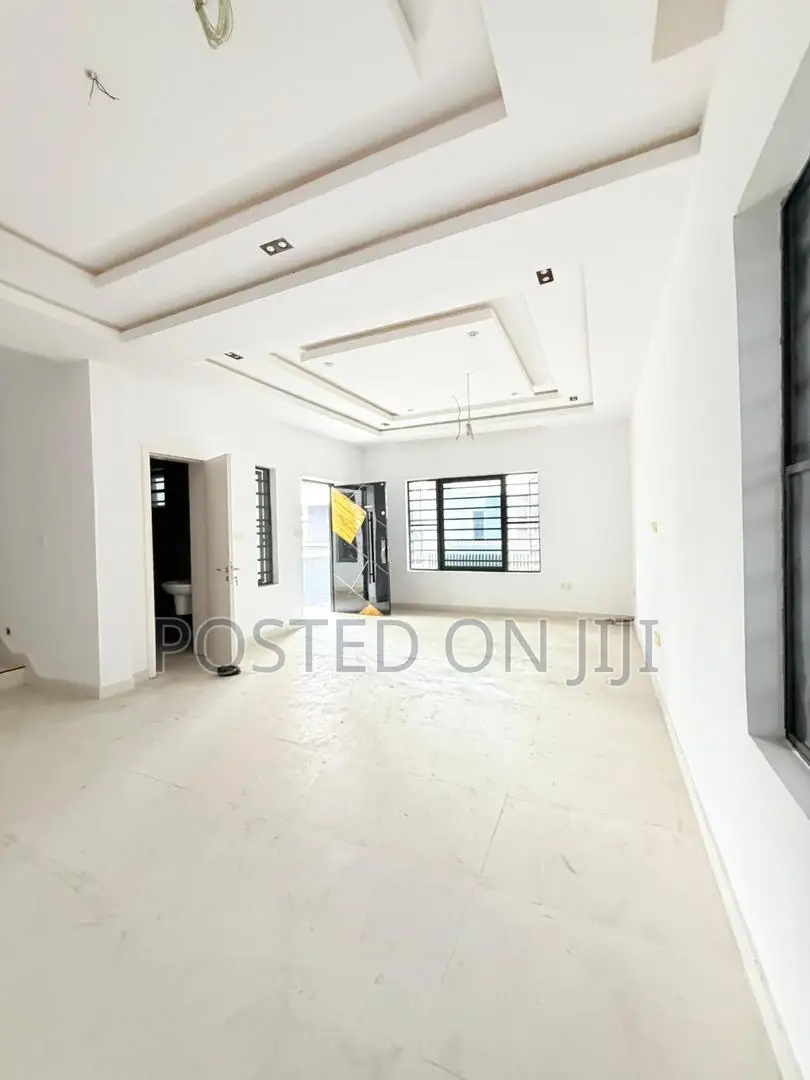 4bdrm Duplex in Ikeja, Adeniyi Jones for sale