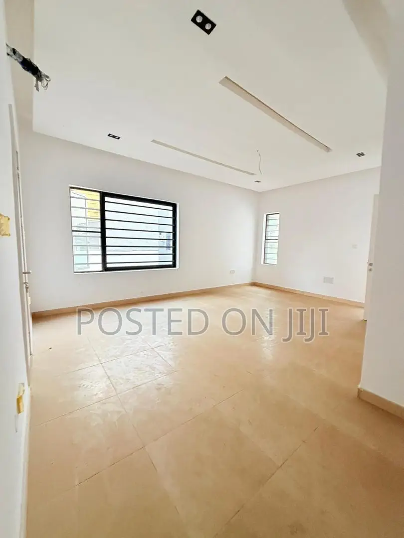 4bdrm Duplex in Ikeja, Adeniyi Jones for sale