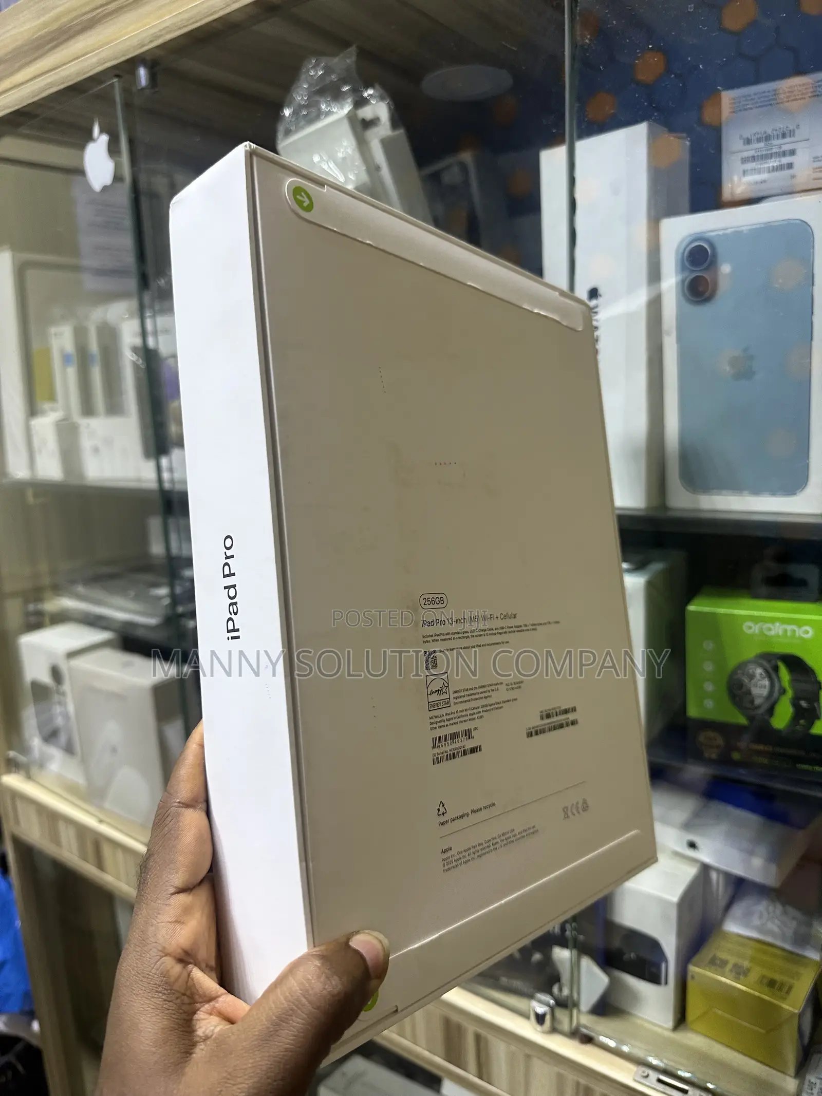 New Apple iPad Pro 13 (2025) 256 GB Black
