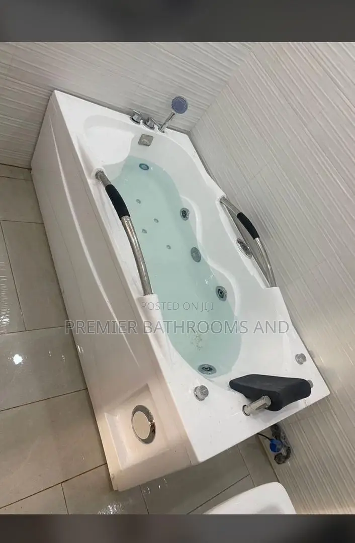 Executive Single Jacuzzi White