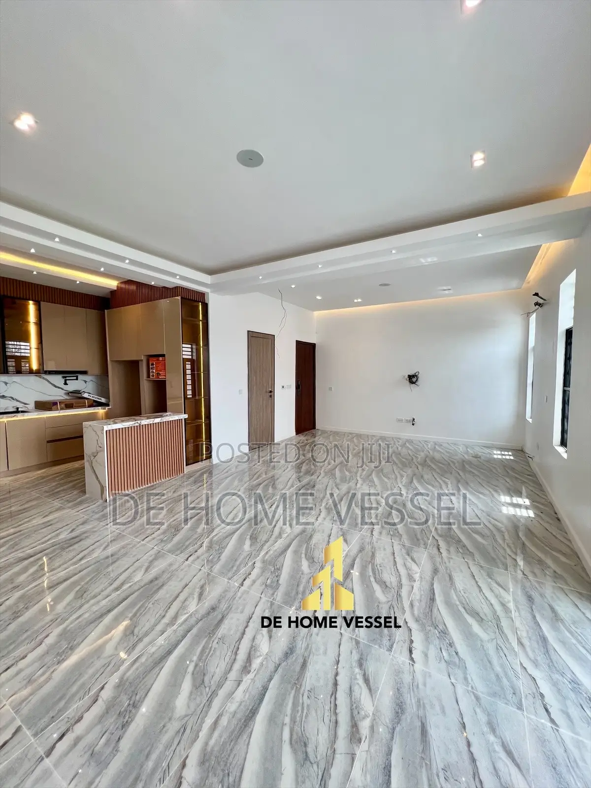 2bdrm Apartment in Osapa london for sale