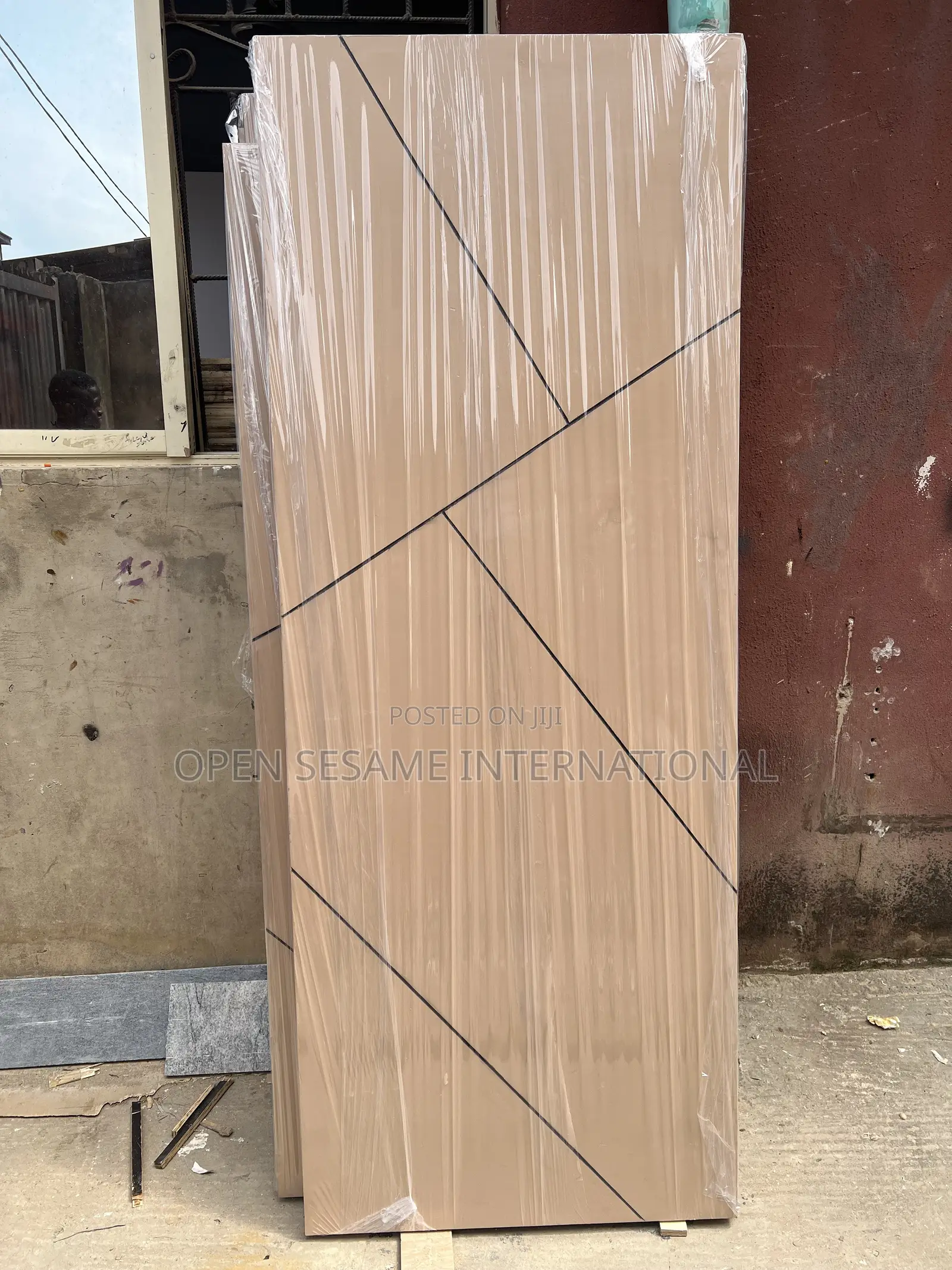 HDF Door With Stripes Cappuccino Color