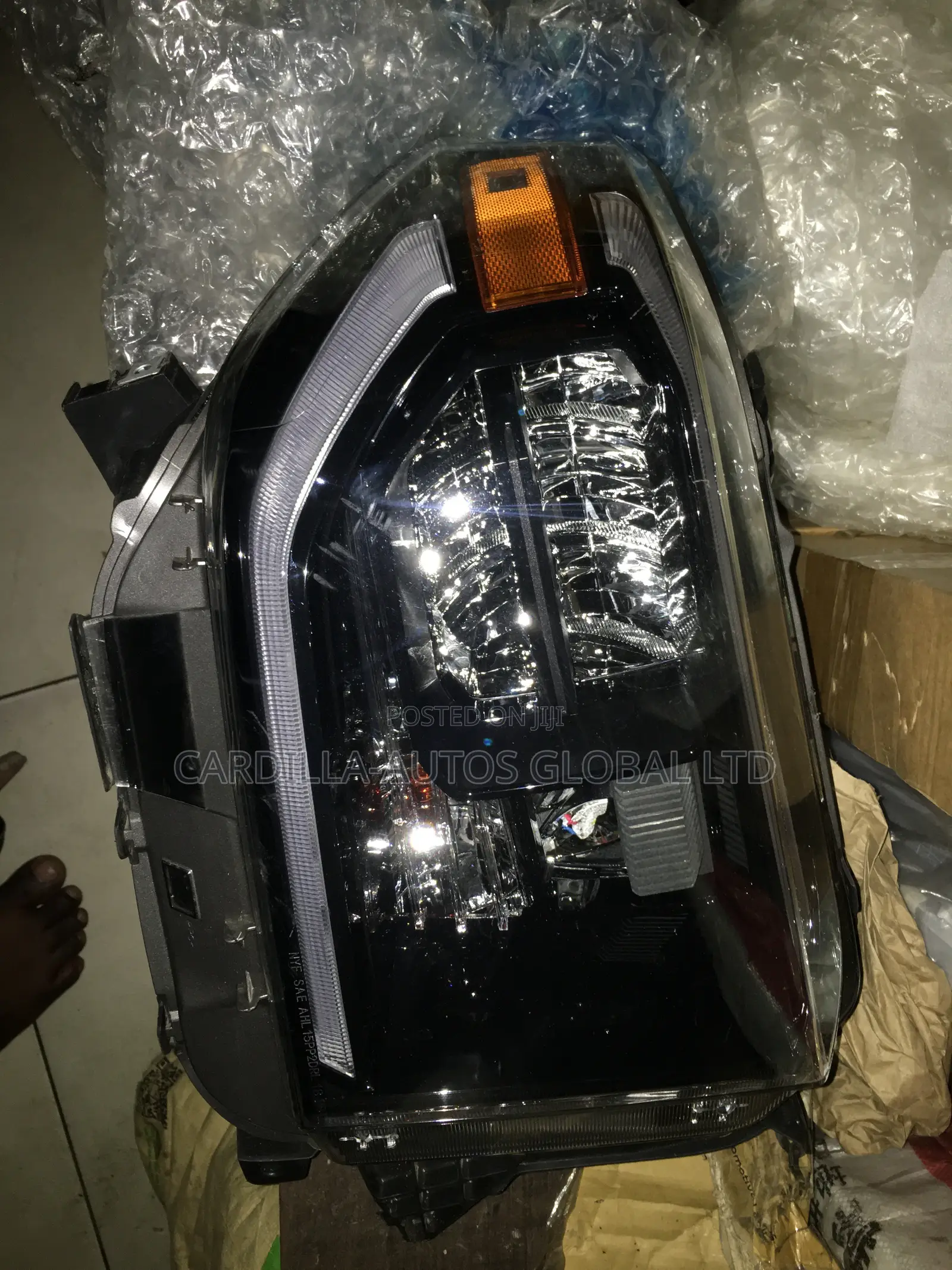 Head Light Toyota Tundra 2018 Set