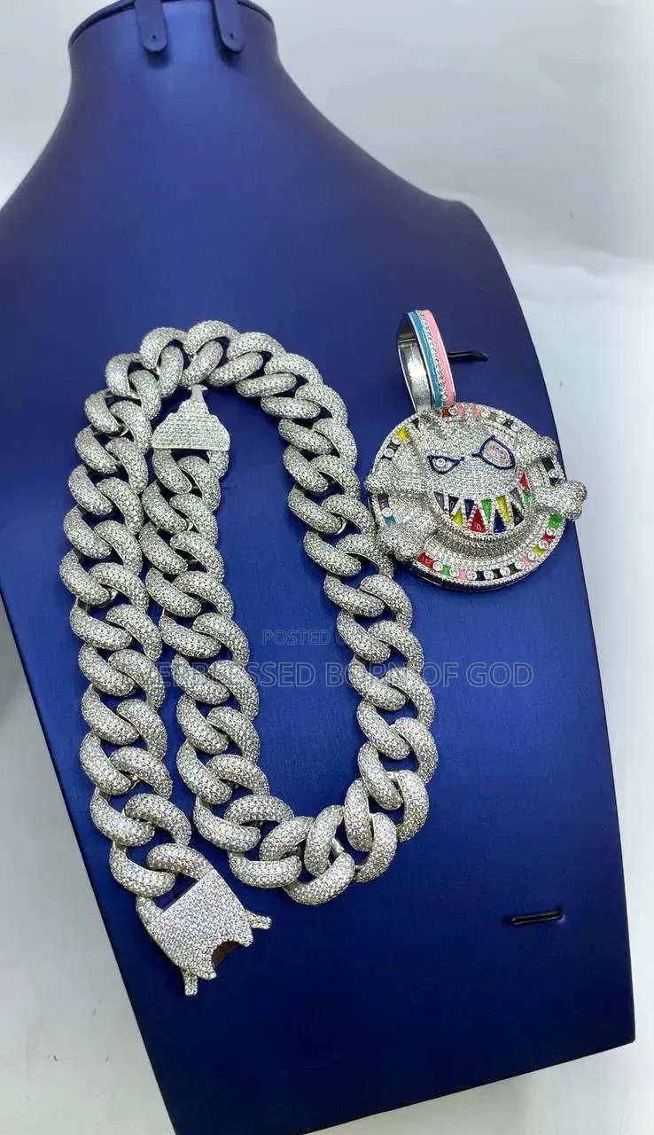 Zirconia Cuban Neck Chain With Pendant