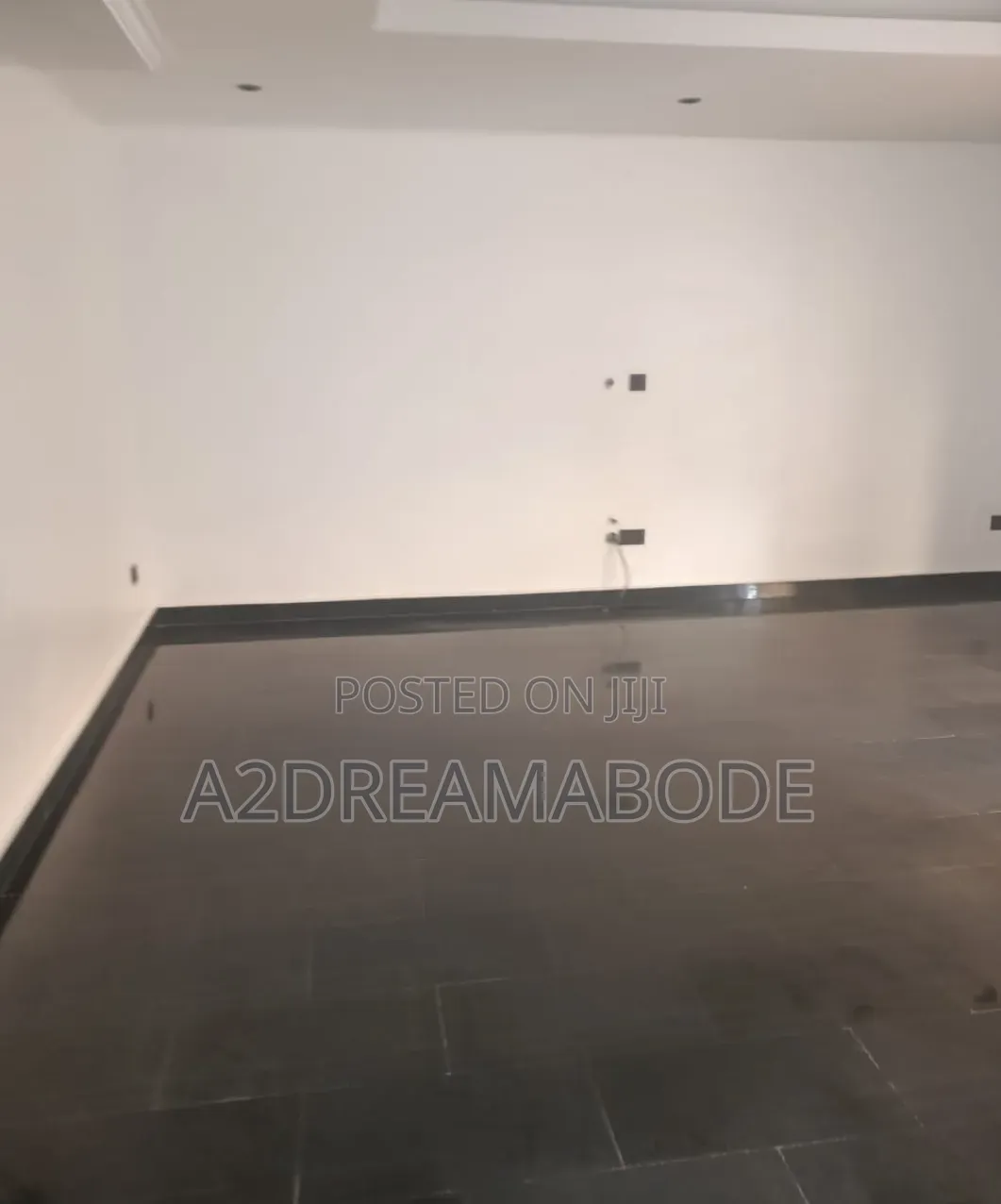 4bdrm Duplex in Off Allen for rent