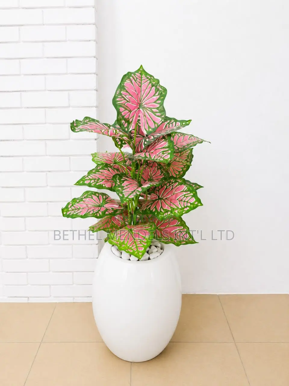 Luxury Artificial Plant With Decorative Vase