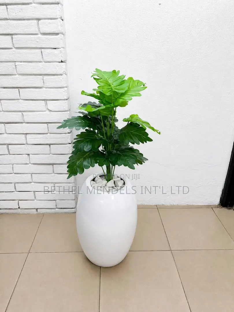 Luxury Artificial Plant With Decorative Vase