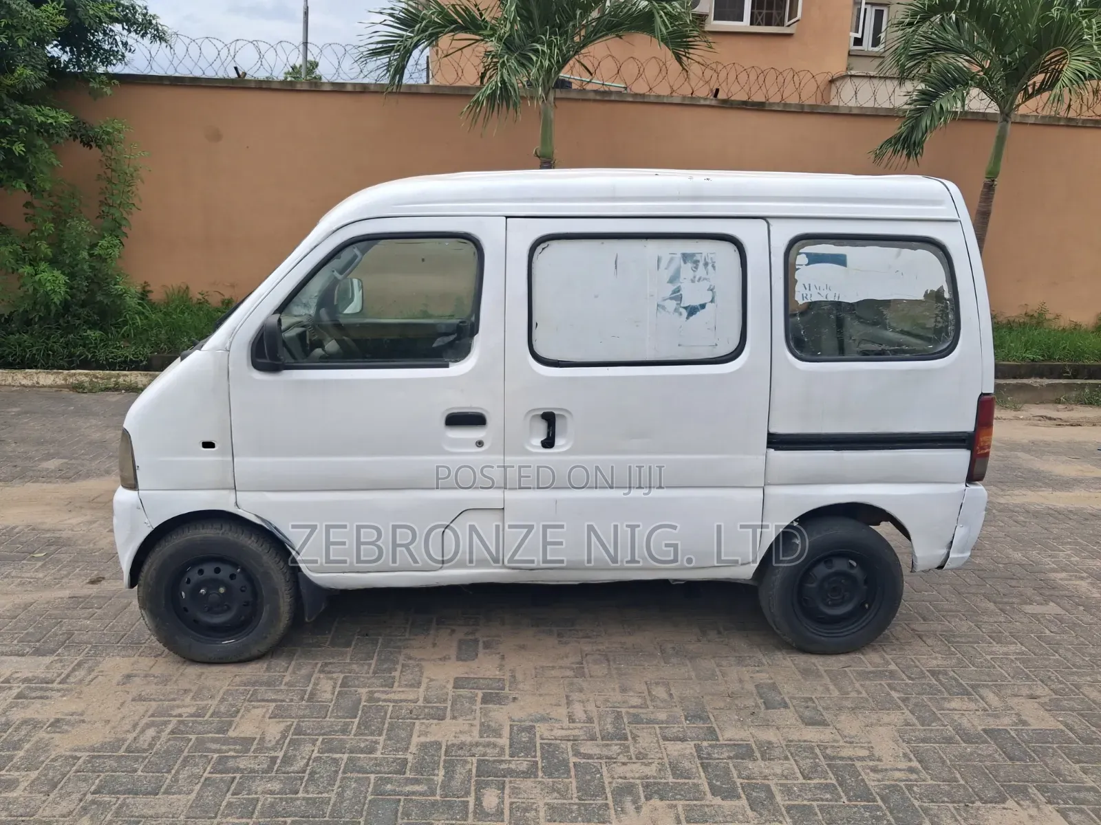 Suzuki Every 1999 White