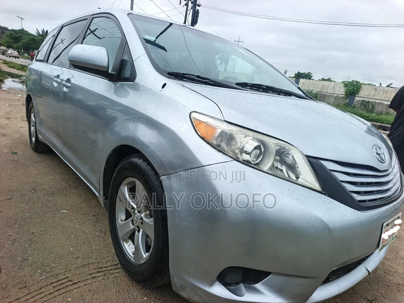 Toyota Sienna XLE 8 Passenger 2012 Blue