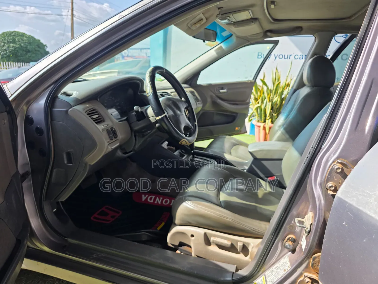 Honda Accord 1999 Gold