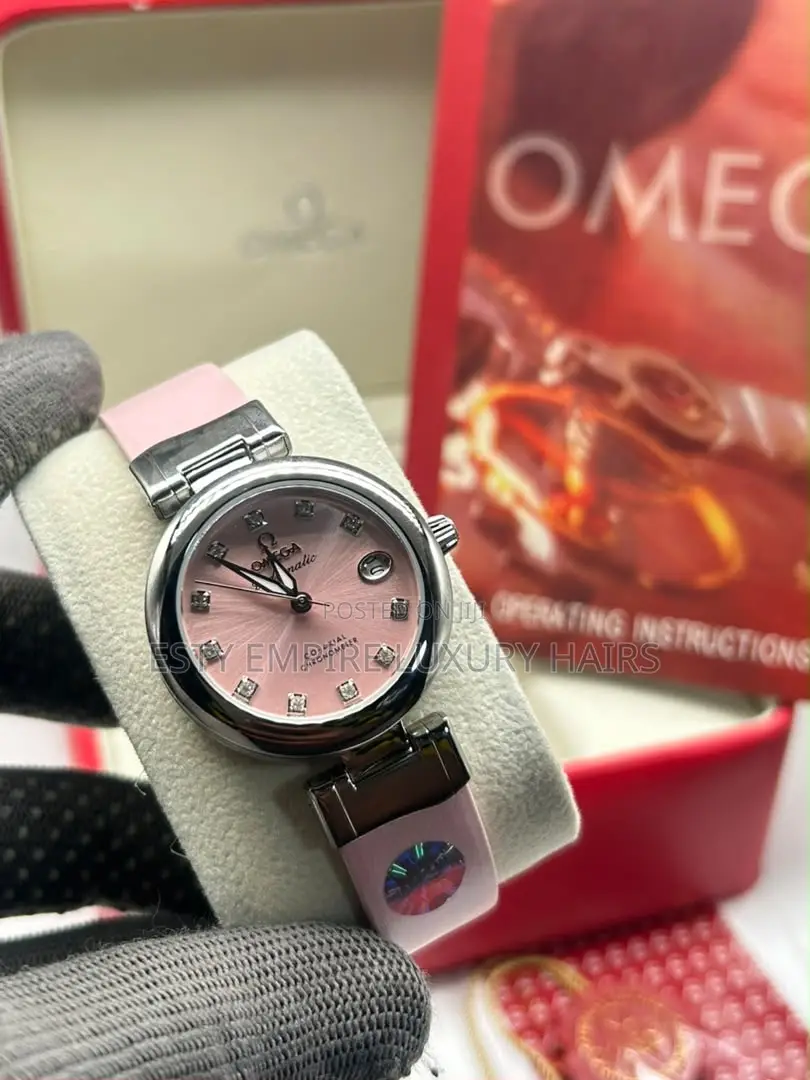 Omega Quality Luxury Female Rubber Wristwatch