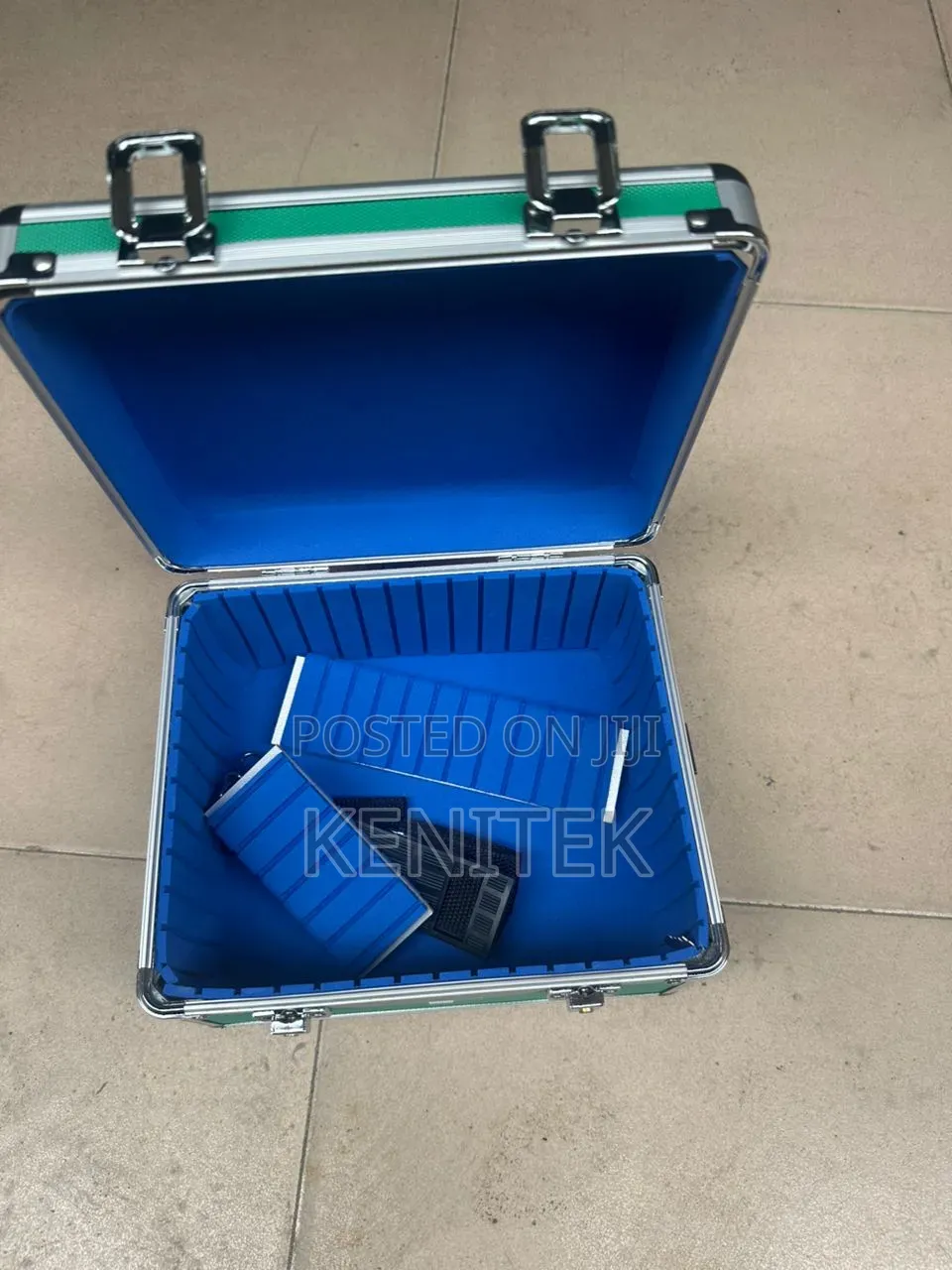 Portable Empty Aluminum First Aid Box / Medical Storage Case