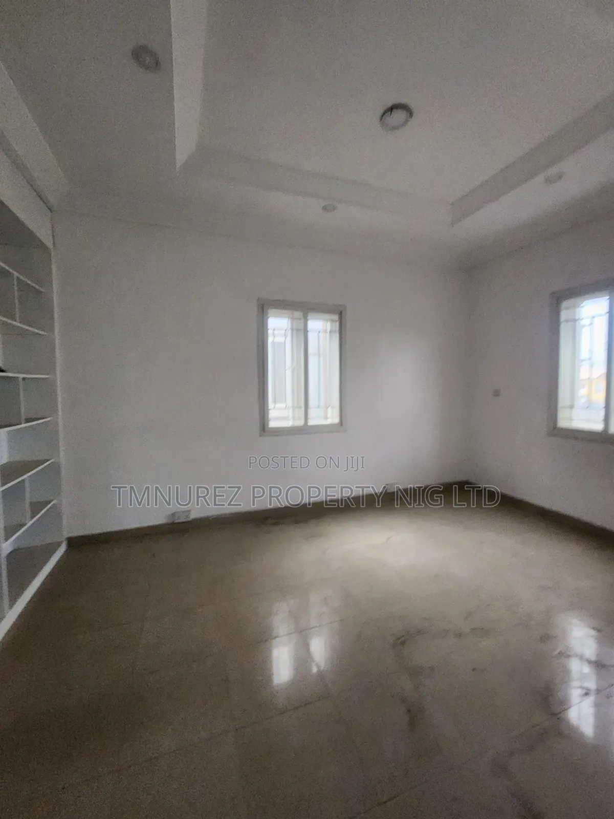 Comercial 2bedroom Apartment for Rent