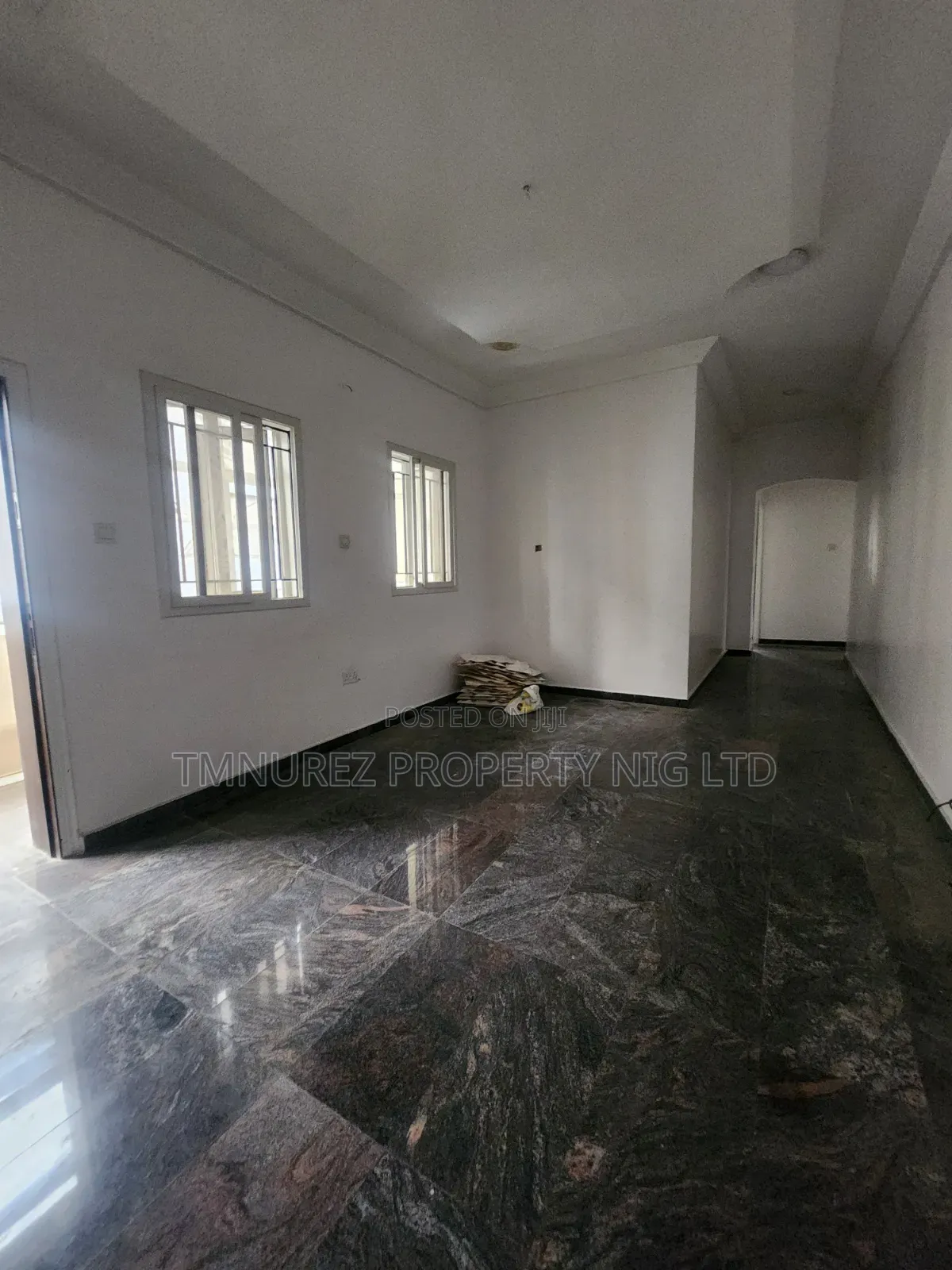 Comercial 2bedroom Apartment for Rent