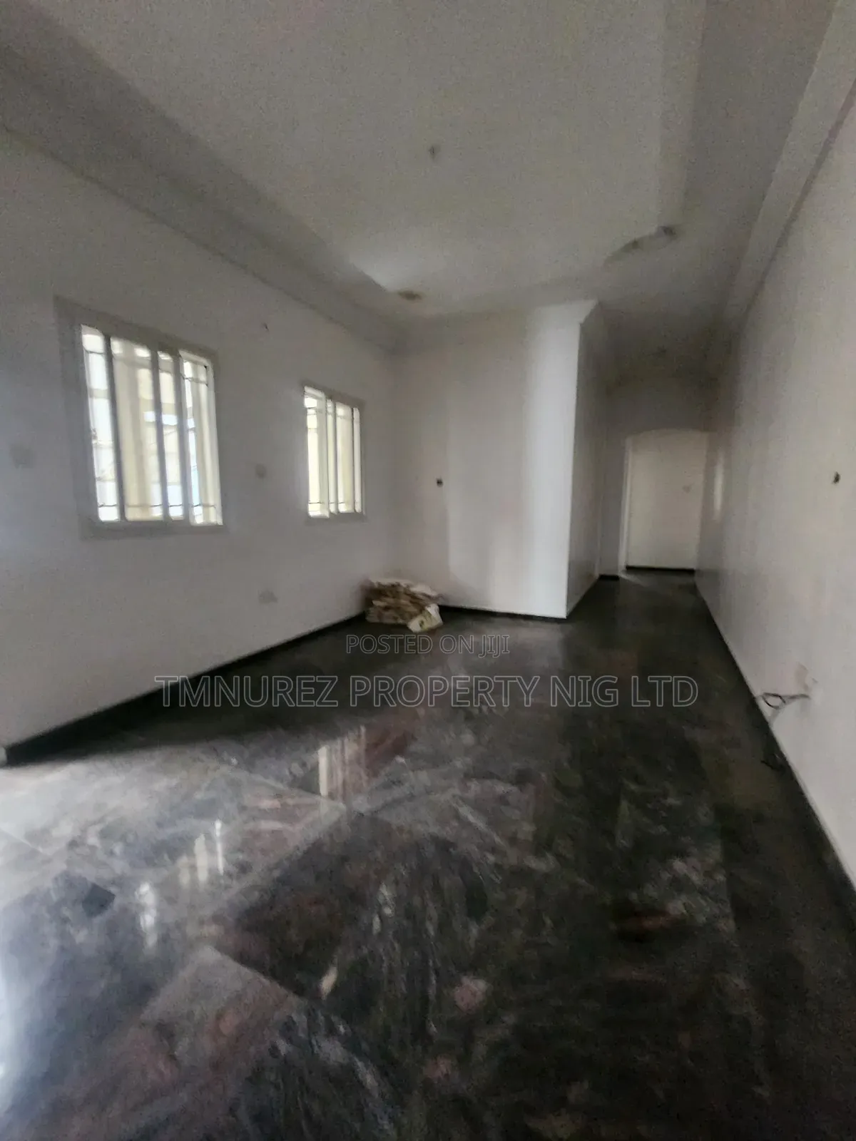 Comercial 2bedroom Apartment for Rent