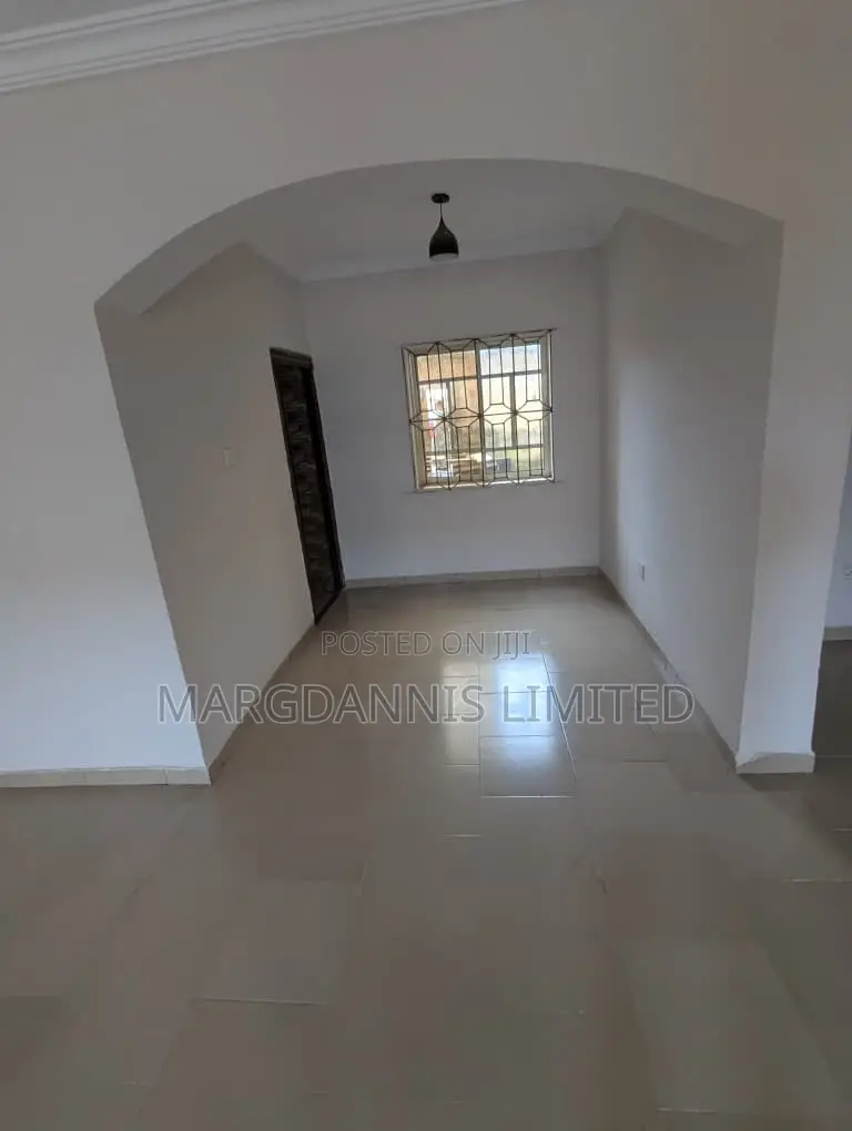 2bdrm Block of Flats in Igbe, Igbogbo for rent